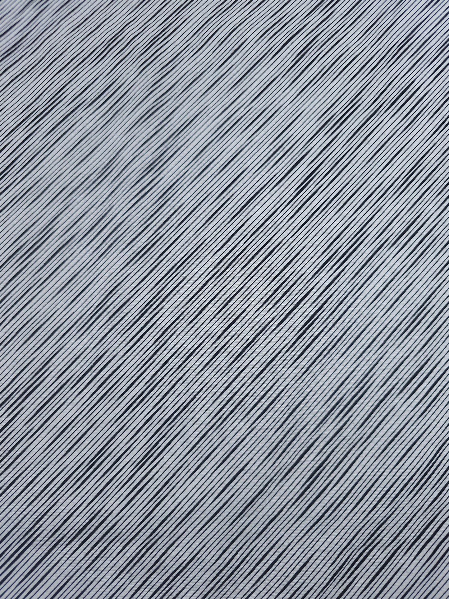 Black/White Diagonal Stripe 100% Cotton 55”