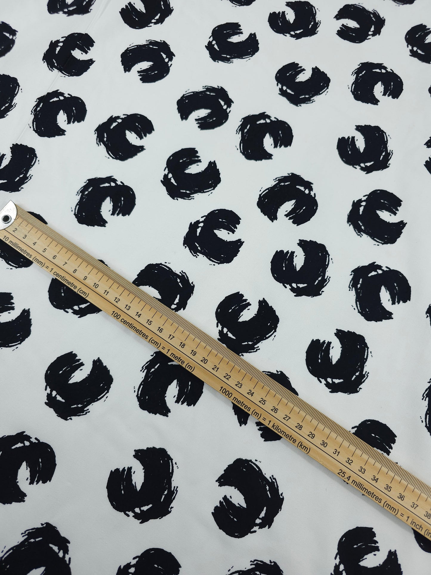 Black/White Abstract Curl Cotton Sateen Stretch