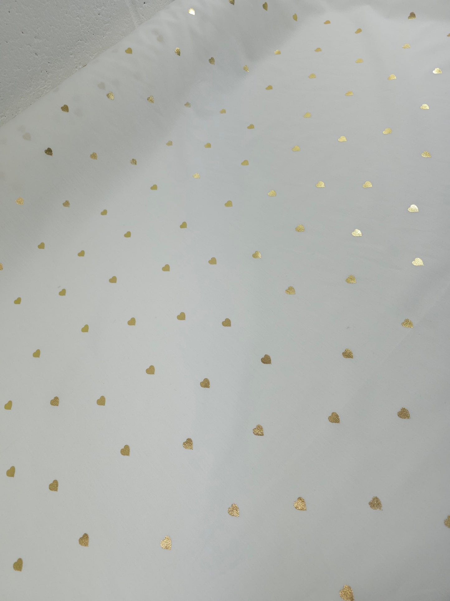 Gold/White Foil Hearts Fine Cotton