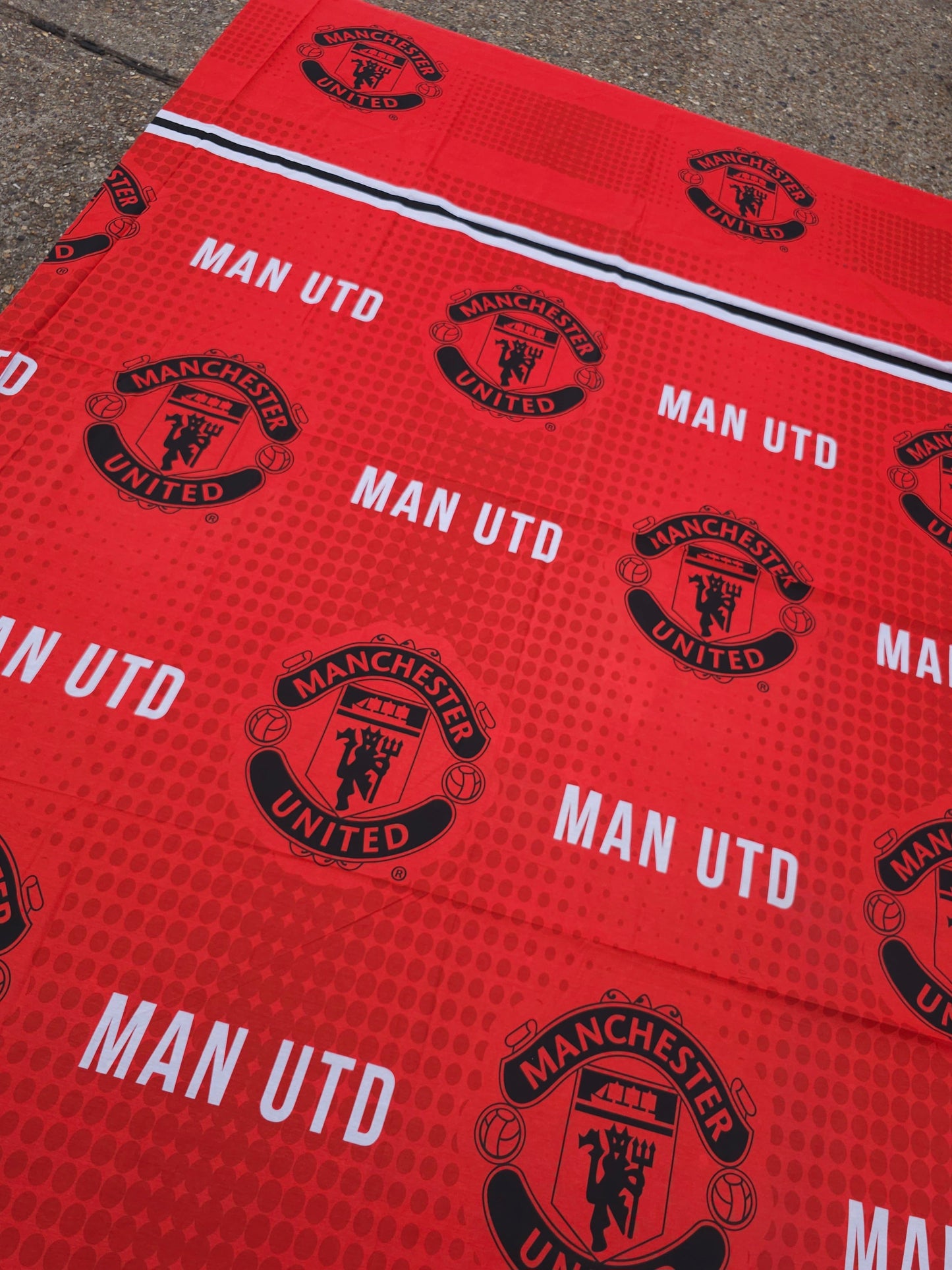 Manchester United FC Emblem 100% Cotton Football Fabric 104" *EXTRA WIDE*