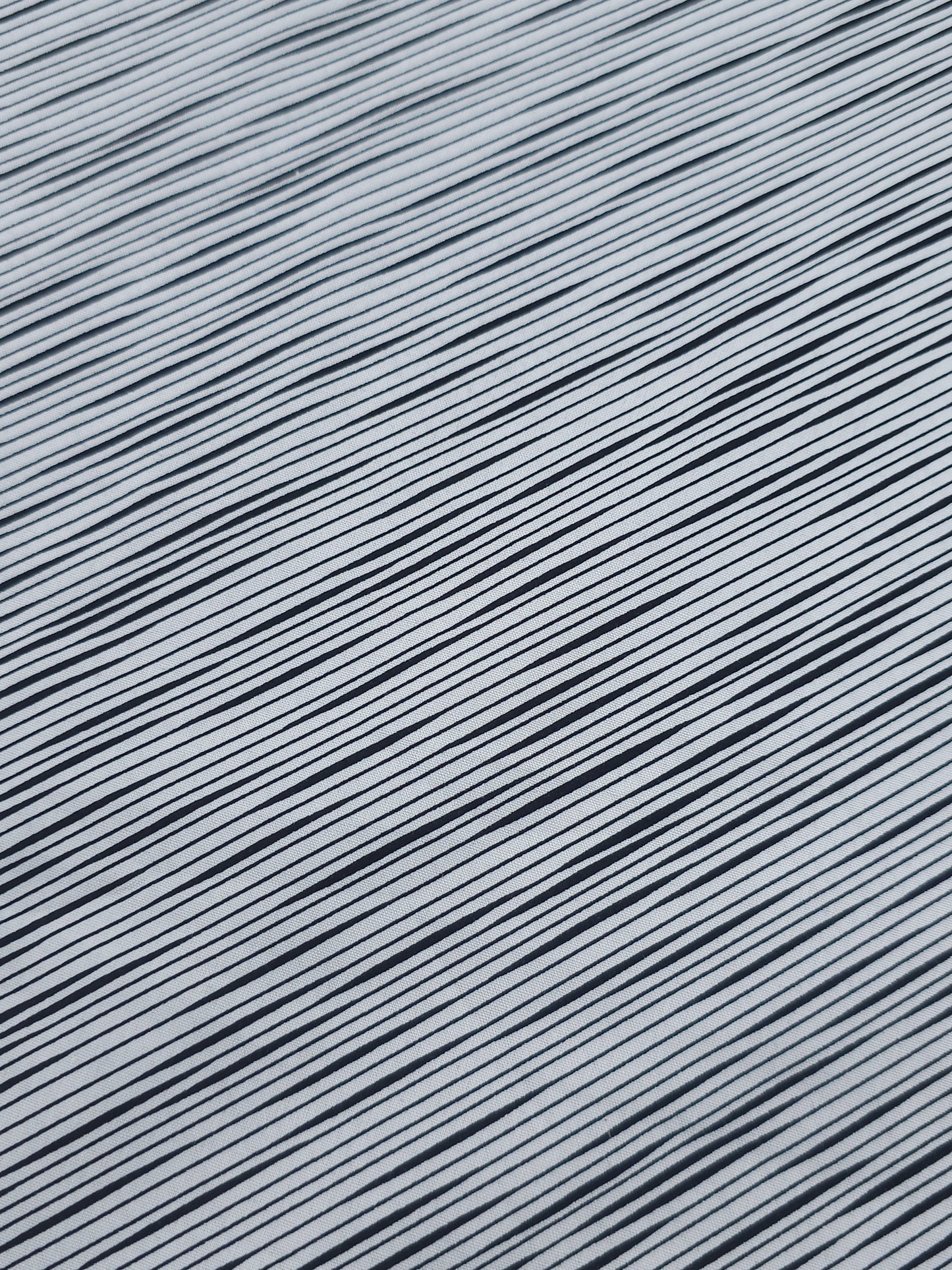 Black/White Diagonal Stripe 100% Cotton 55”