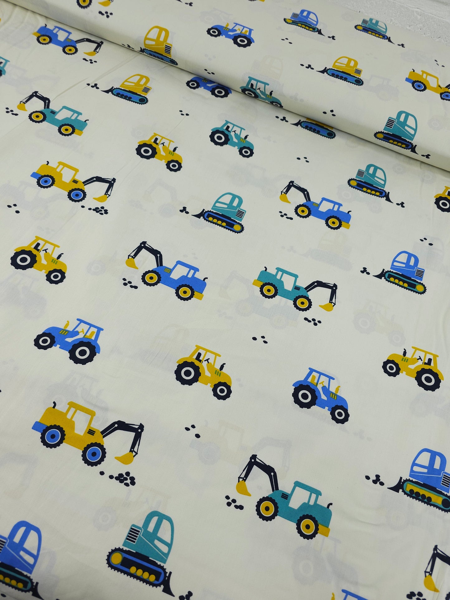 Yellow/Blue Tractors 100% Cotton *DEFECT*