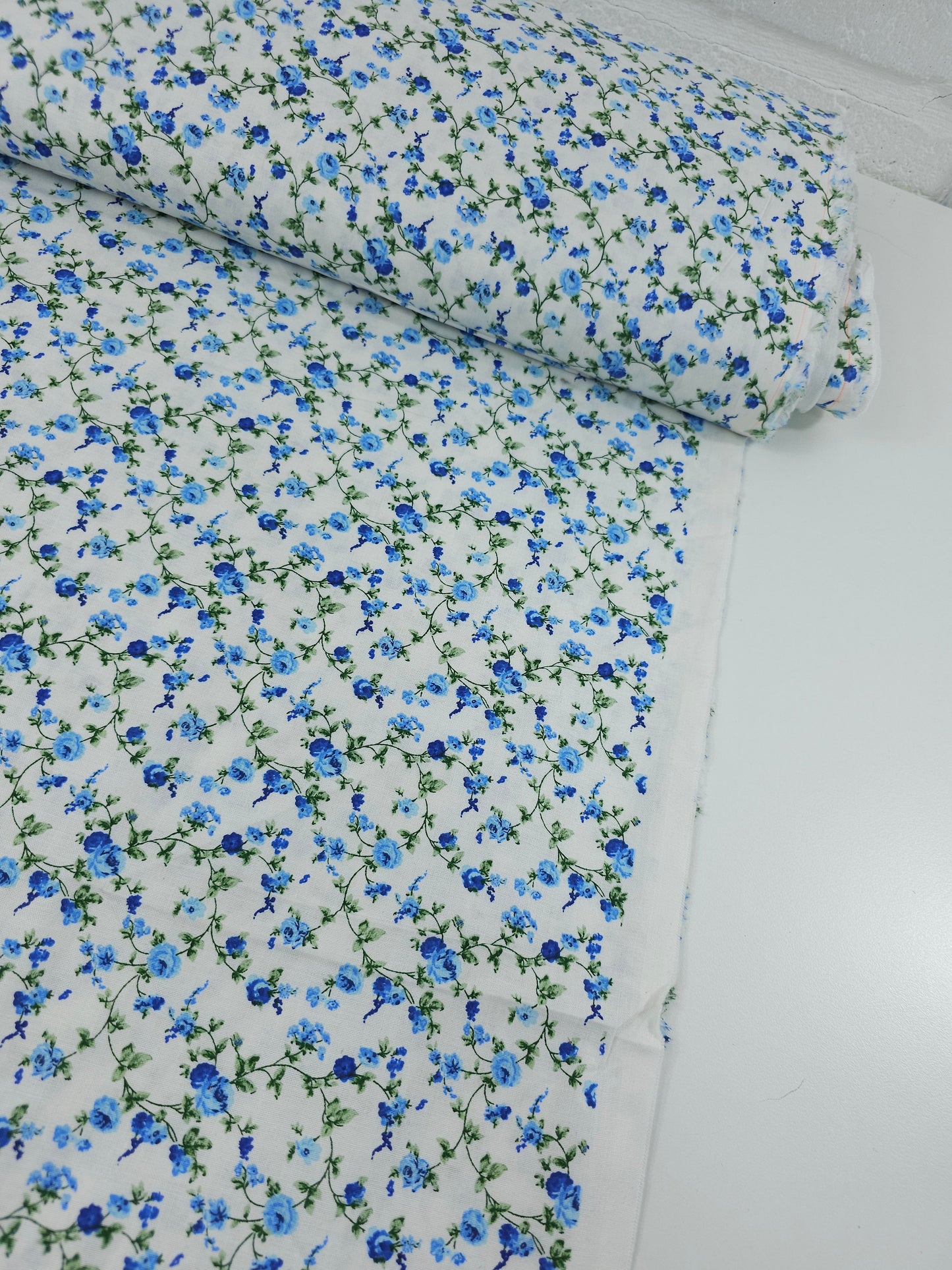 Blue/White Floating Rose Twine 100% Cotton