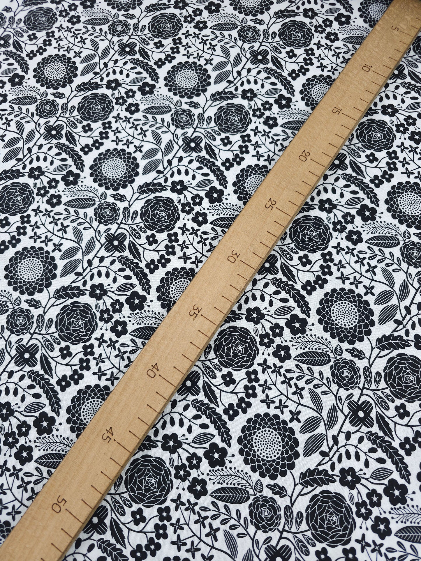 Black/White Floral Bloom 100% Cotton - Benartex *DEFECT*