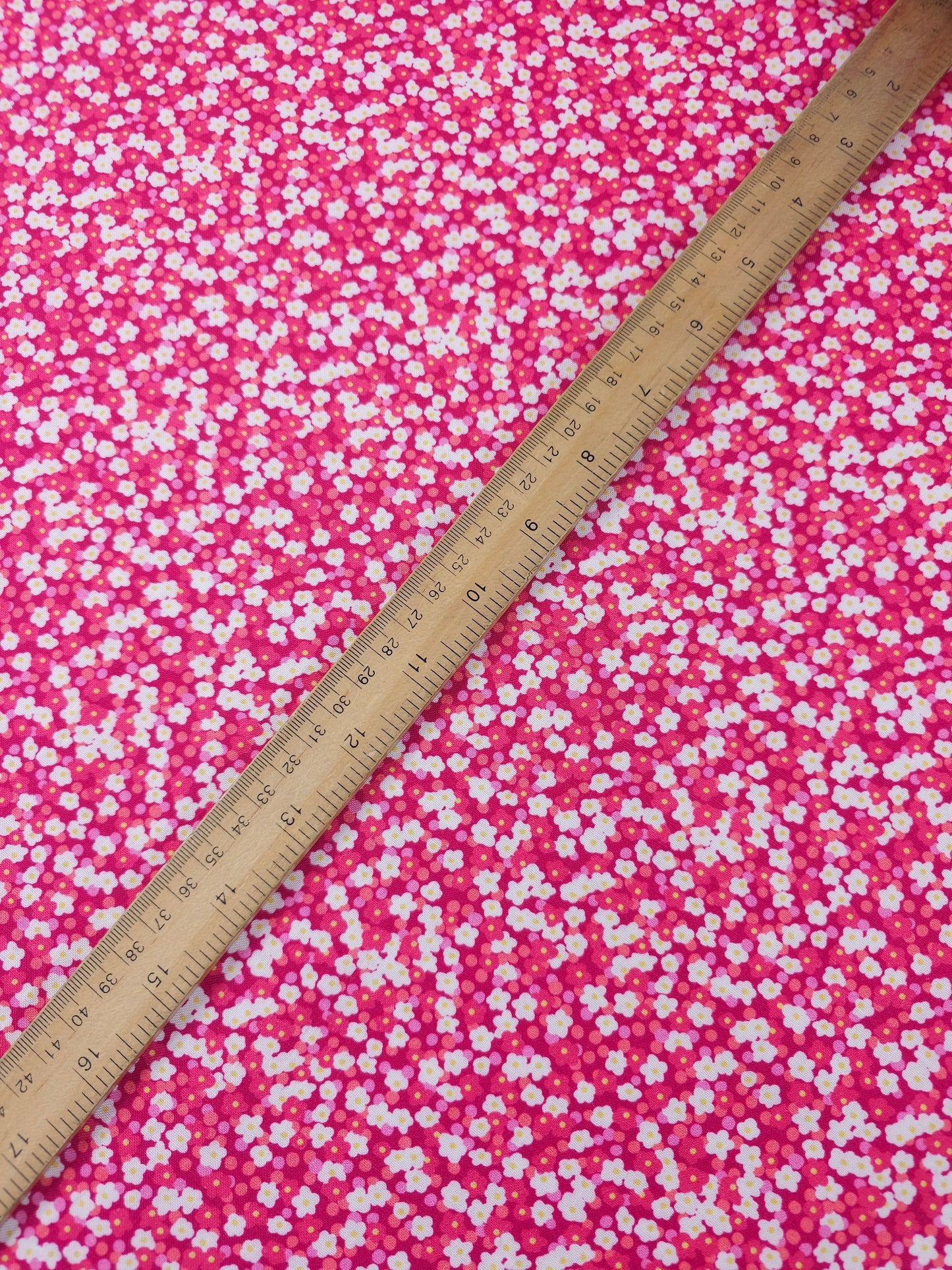 Pink Ditsy Puff Daisy Floral 100% Cotton
