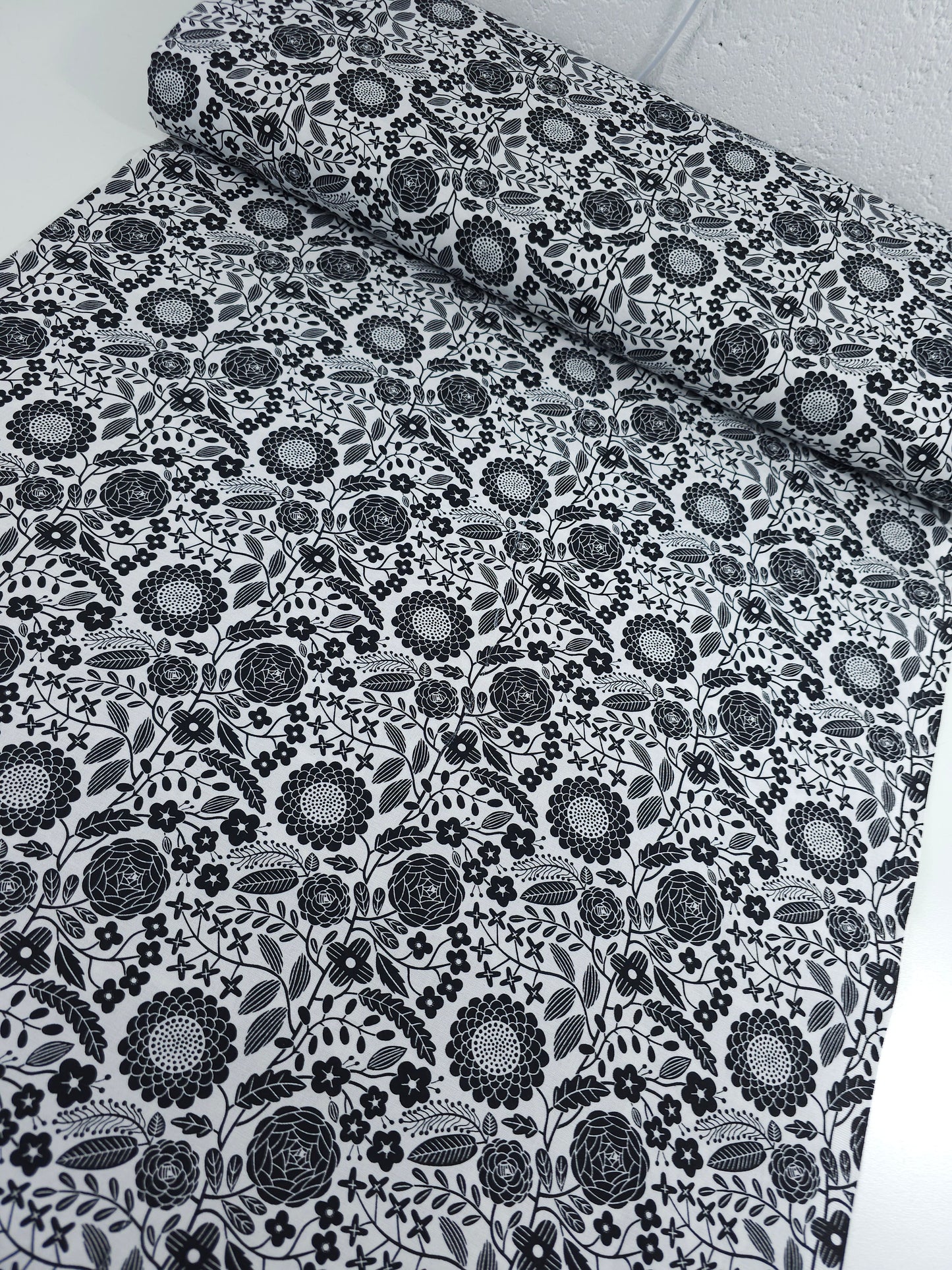 Black/White Floral Bloom 100% Cotton - Benartex *DEFECT*