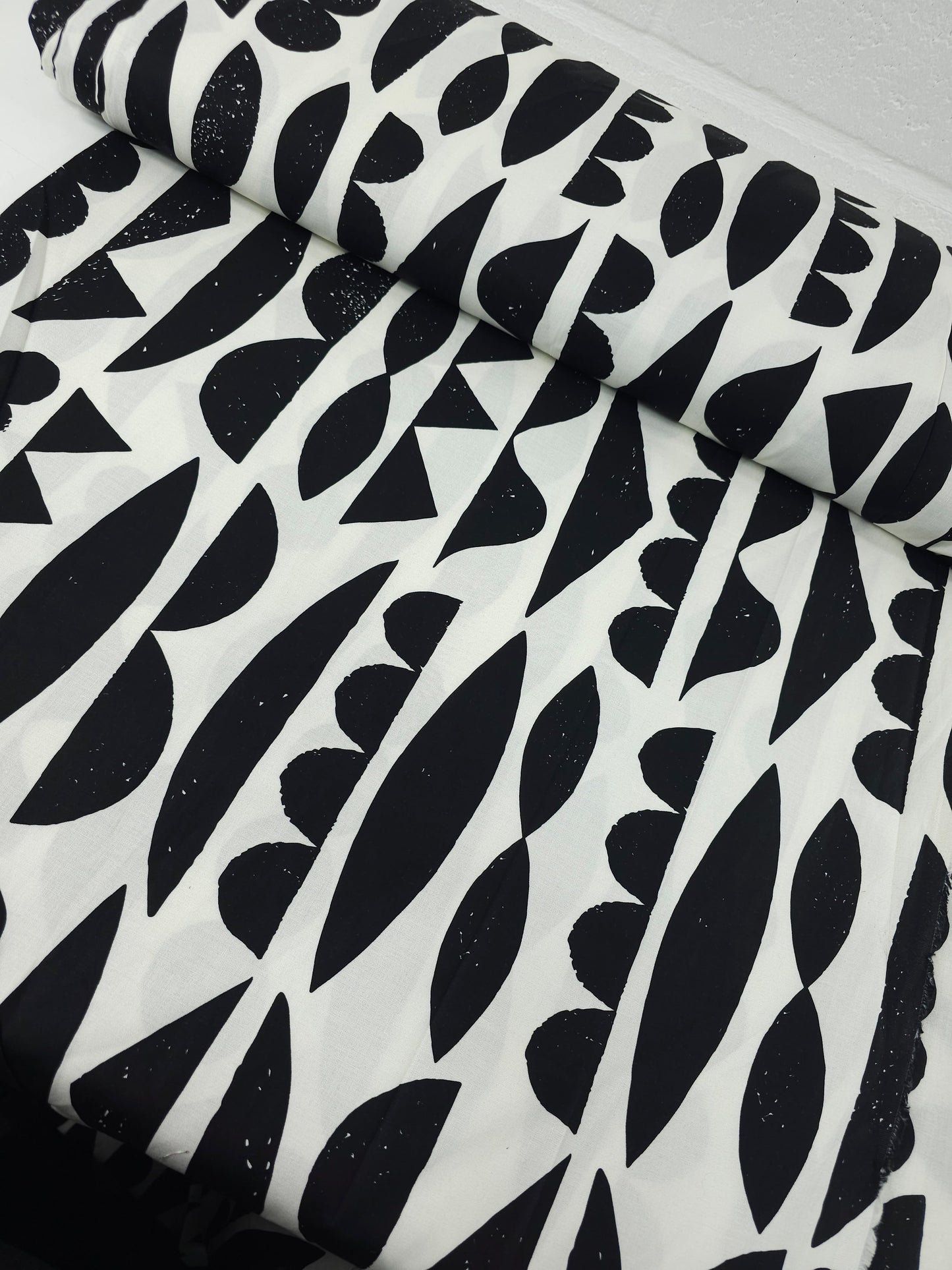 Black/Ivory Abstract Shape Sorter 100% Cotton 106" *EXTRA WIDE*