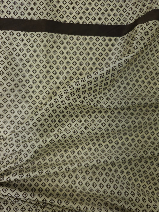 Vintage Diamond Trellis Medium Weight Poly (Various Sizes)