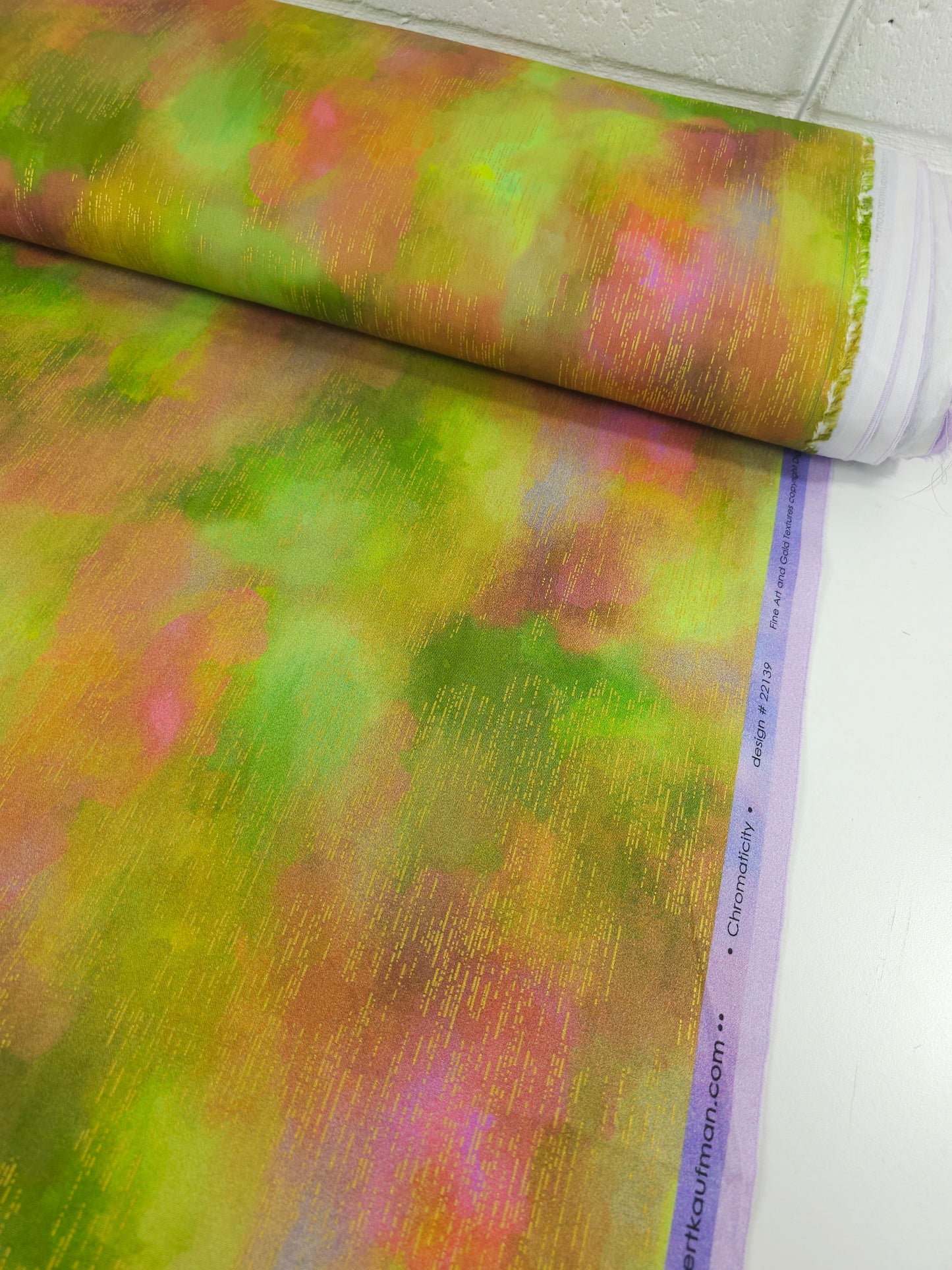 Pink/Green/Gold Chromaticity Static Diffusion 100% Cotton - Robert Kaufman